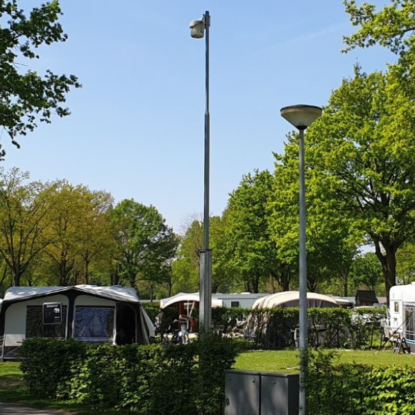Vaste wifi mast 6 meter recreatiepark