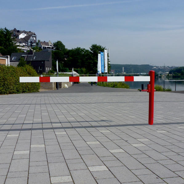 Handmatige draaiboom zonder vangpaal te inbetonneren omgeving