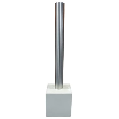 Rvs Beschermpaal Met Betonvoet Ø104